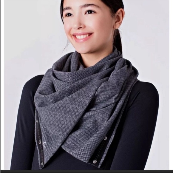 Ivivva Village Chill Scarf 2/$30 - Picture 3 of 3